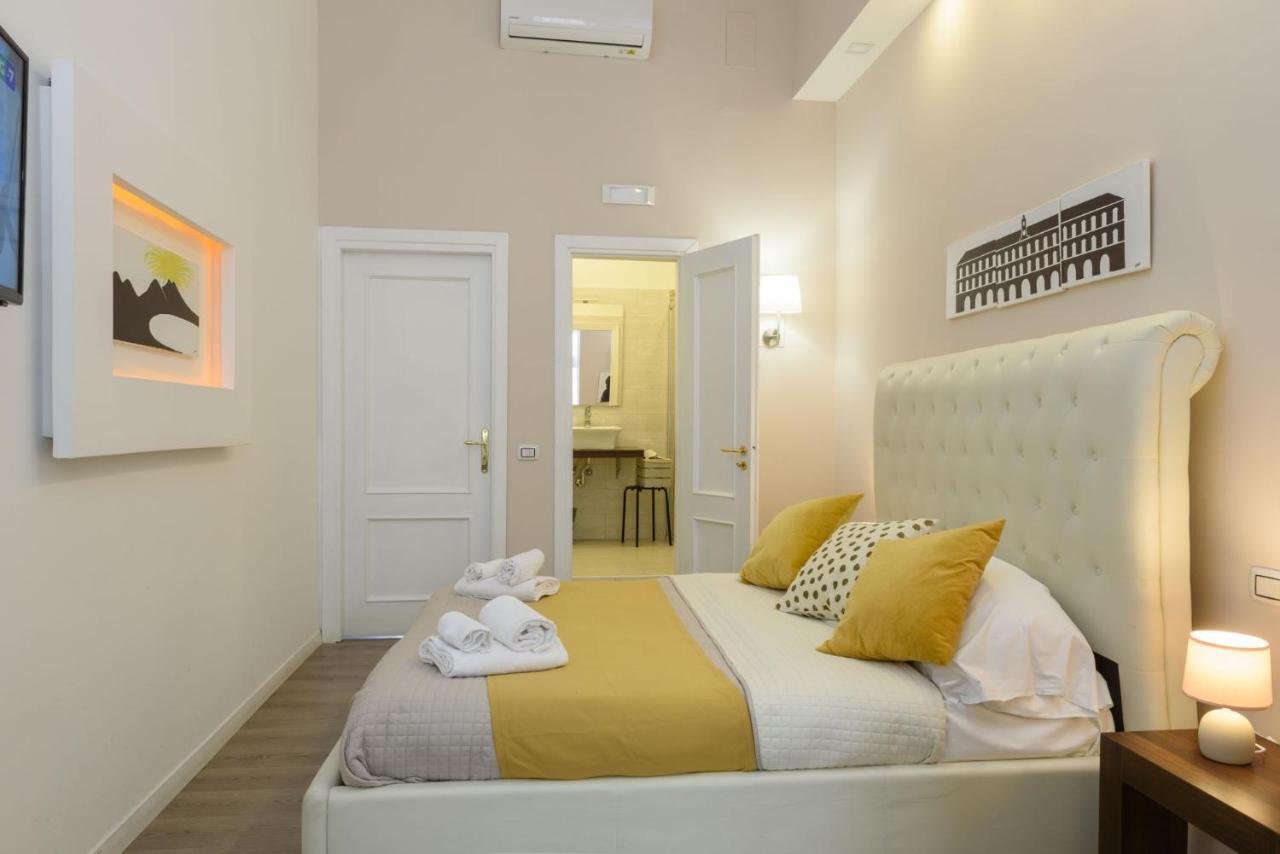 ナポリ Domus Angioina Bed & Breakfast エクステリア 写真