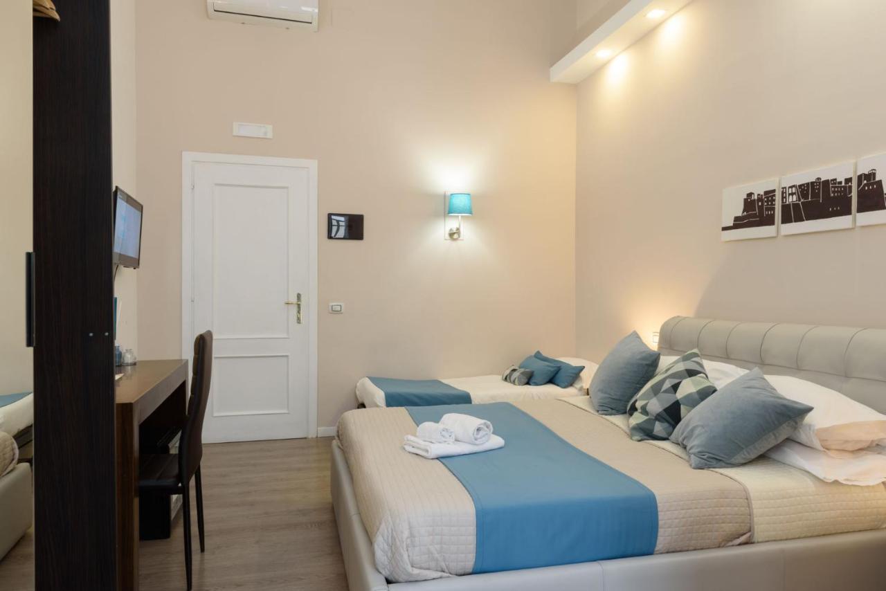 ナポリ Domus Angioina Bed & Breakfast エクステリア 写真