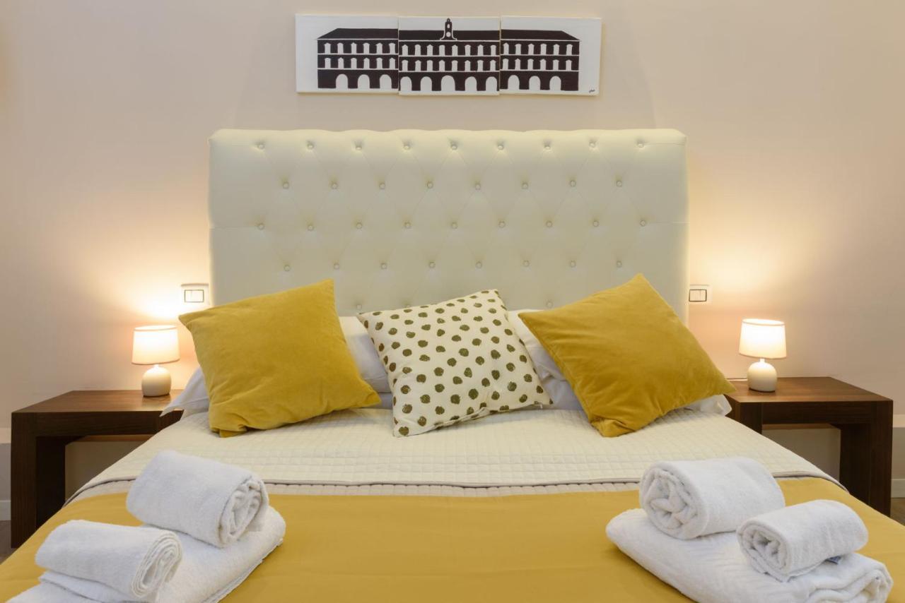 ナポリ Domus Angioina Bed & Breakfast エクステリア 写真