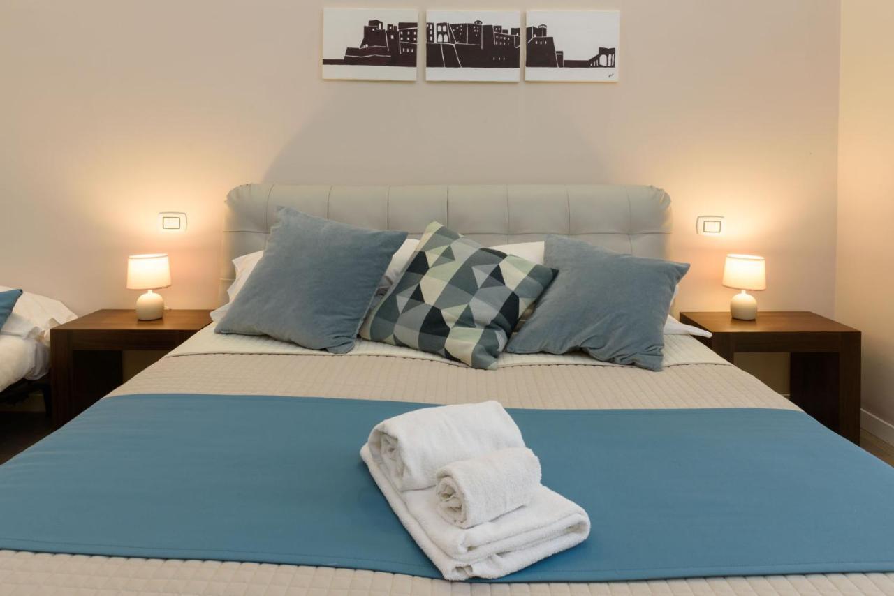 ナポリ Domus Angioina Bed & Breakfast エクステリア 写真